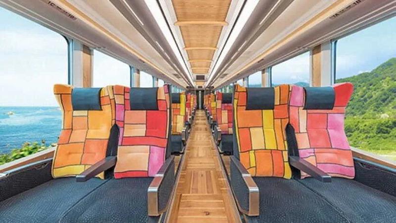 リゾートしらかみの座席を徹底解説！海が見える座席やボックス席など