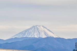 富士山に抱かれた街・甲府へ アート＆温泉めぐり