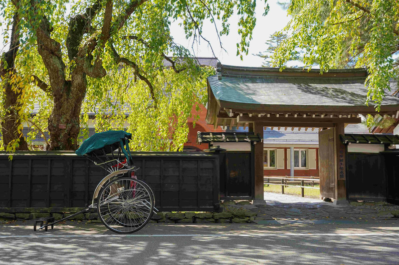 秋田の観光名所「角館 武家屋敷通り」とは？春ならではの観光スポット