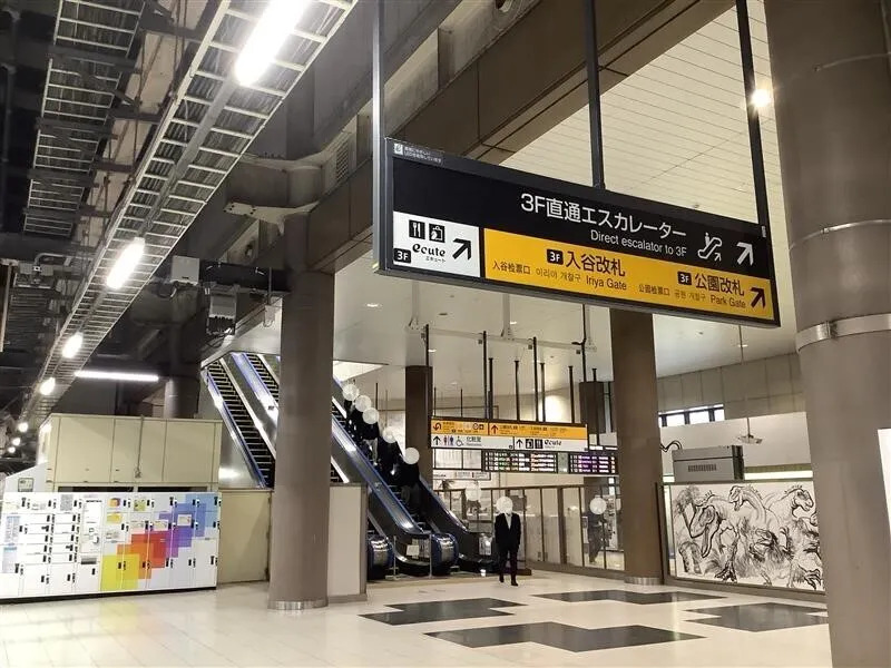 3階直通エスカレーター