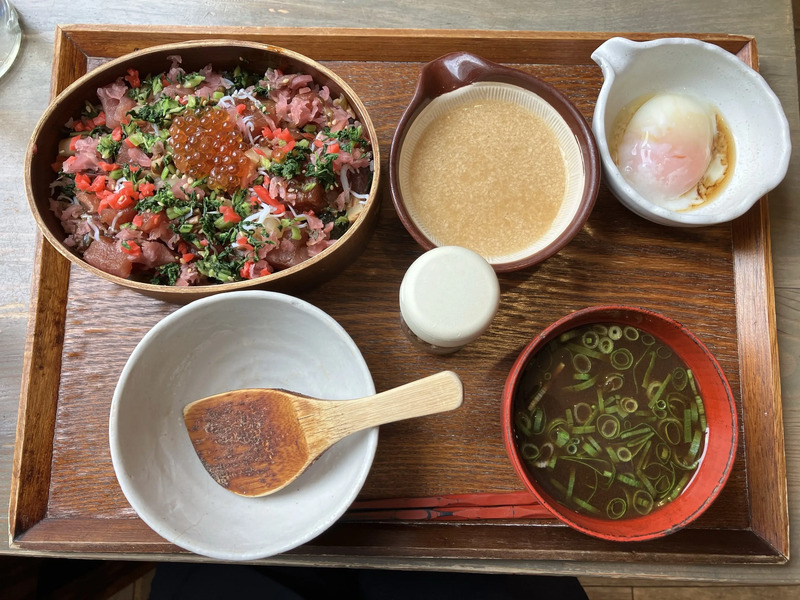 「酒嚢飯袋」の海鮮わっぱ飯