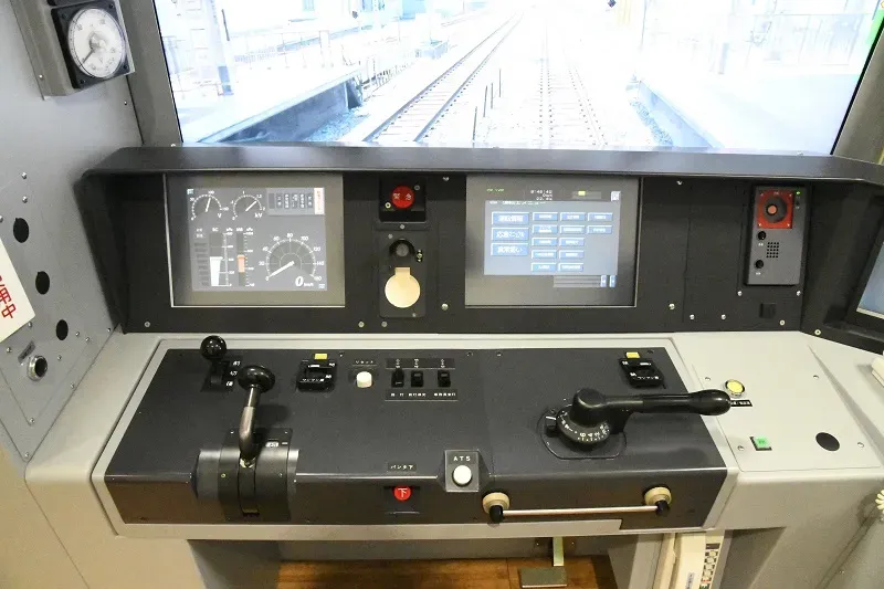 甲府市ふるさと納税返礼品「211系運転士・車掌シミュレータ体験」を