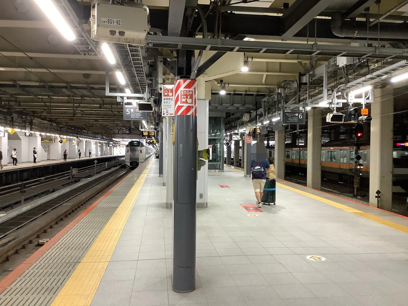 成田エクスプレス　新宿駅　乗り場
