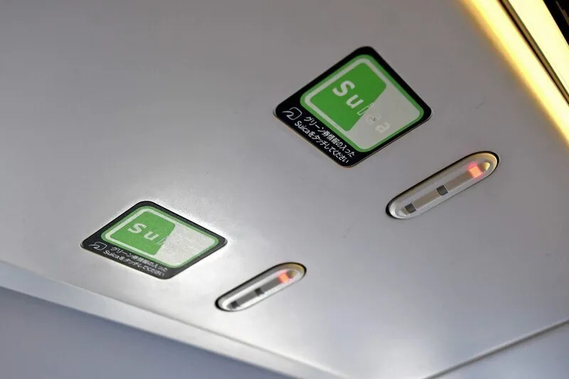 ▲綠色車廂券感應處