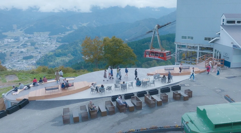 湯沢高原kumo cafe全景(画像提供:湯沢高原)