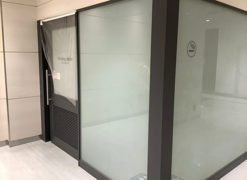 ペリエ千葉6階喫煙所