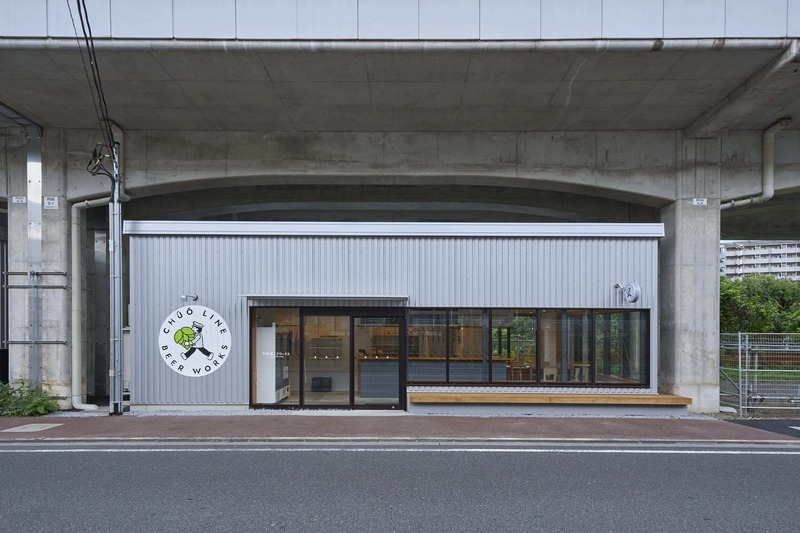 タップルーム外観