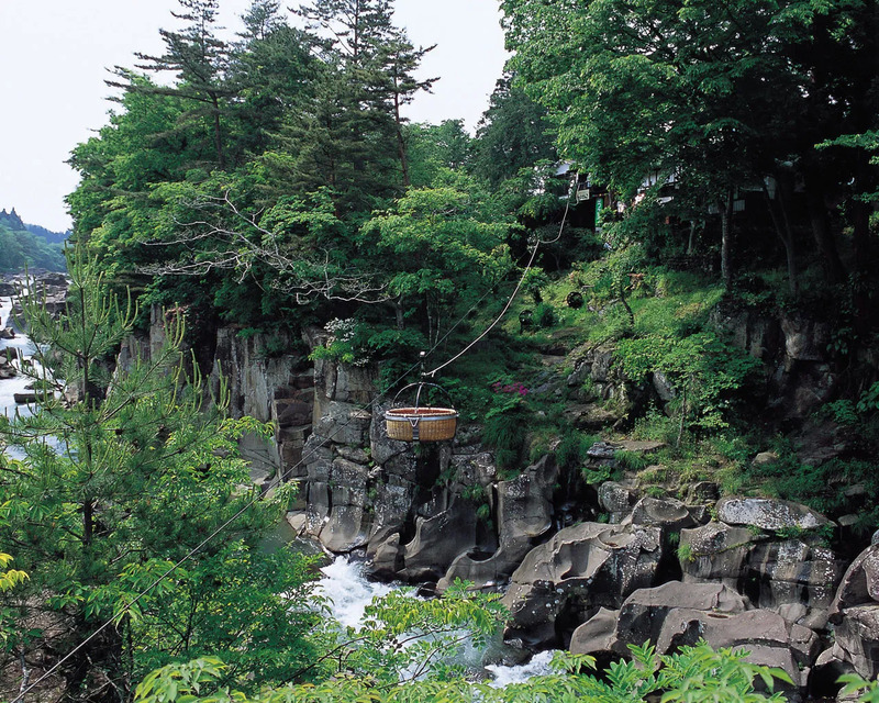 厳美渓名物 空飛ぶだんご