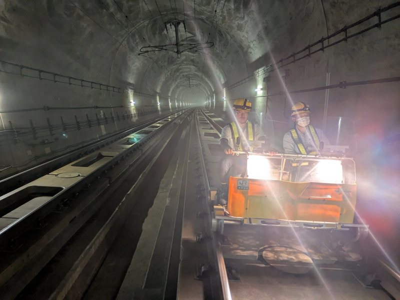 新幹線の裏側を探検！新幹線メンテナンスと保線技術体験見学ツアー