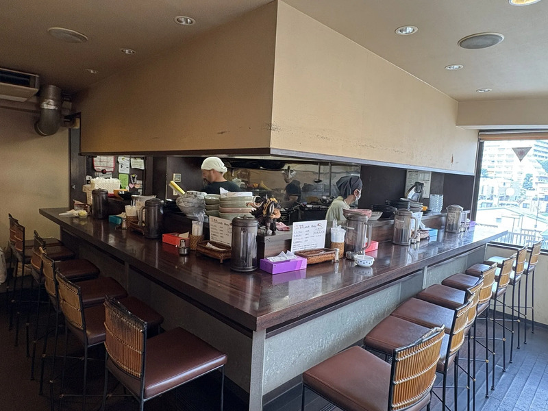 「カレバカ世紀」店内