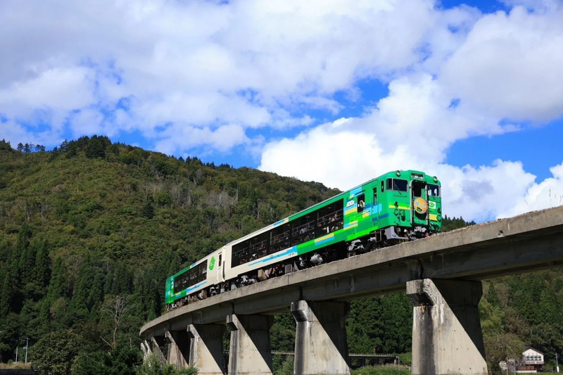 キハ48系びゅうコースター風っこ