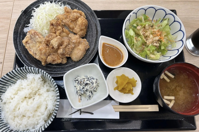 鶏唐揚げ定食（特製ソース）