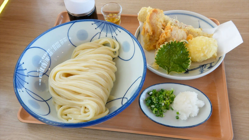 人気メニューの「もり豊天しょうゆうどん」