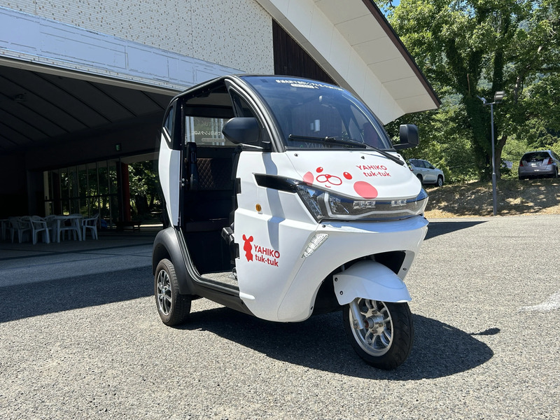 EVトゥクトゥク(画像提供：弥彦村)