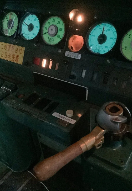 【夜】クモユニ143運転台