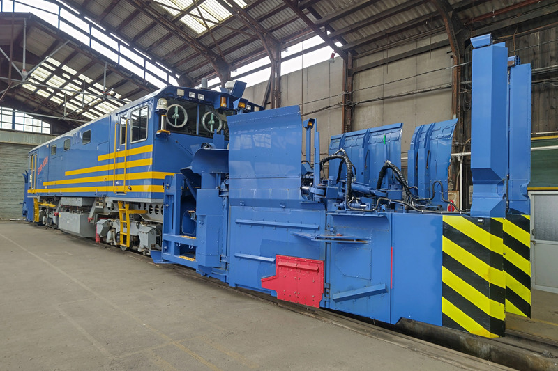 投排雪保守用車