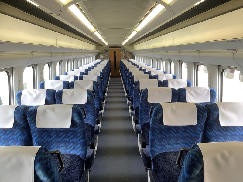 E3系1000番代 普通車 内観