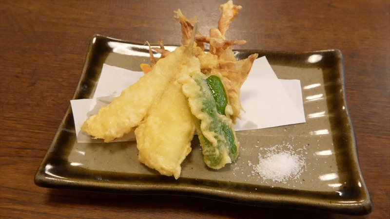 職人の技が光る天ぷらの盛り合わせ