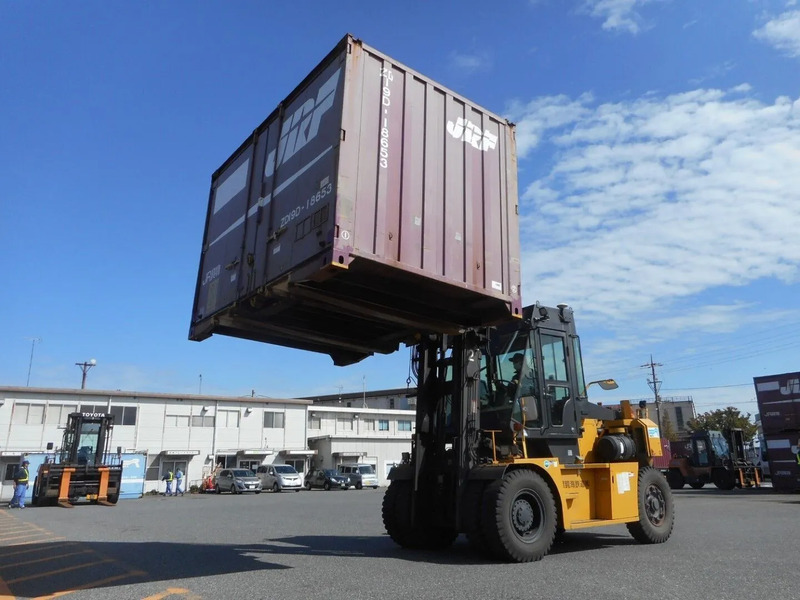 フォークリフト