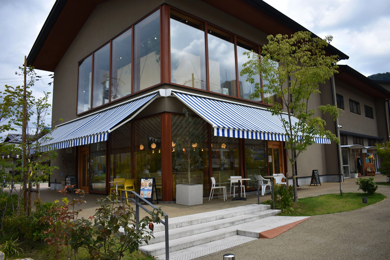 店舗外観 提供：(株)神戸屋