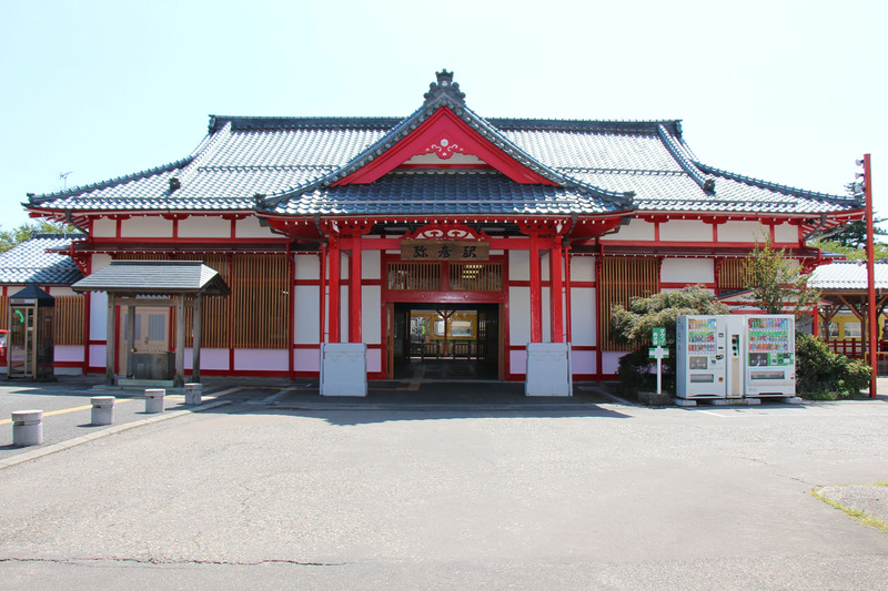 弥彦駅(画像提供:弥彦村)