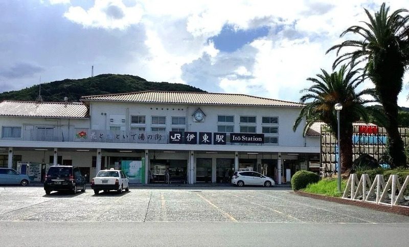 伊東駅外観