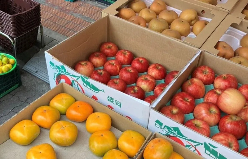 朝市！/by まるふ商店