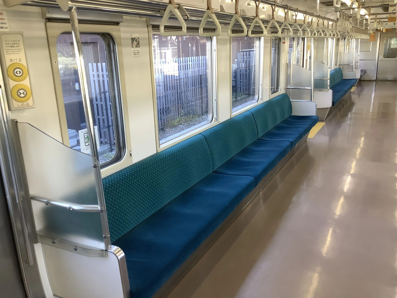 211系ロングシート
