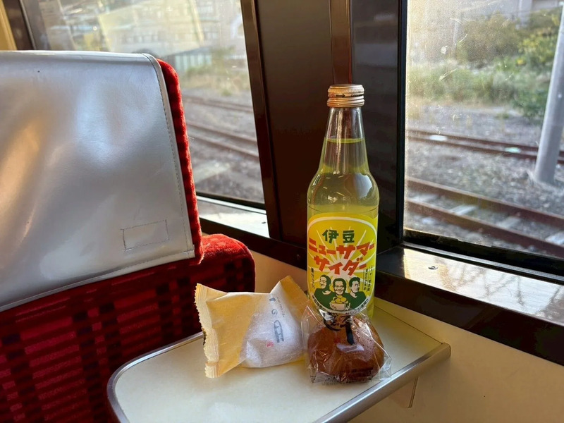 車内で楽しむ伊豆のスイーツ