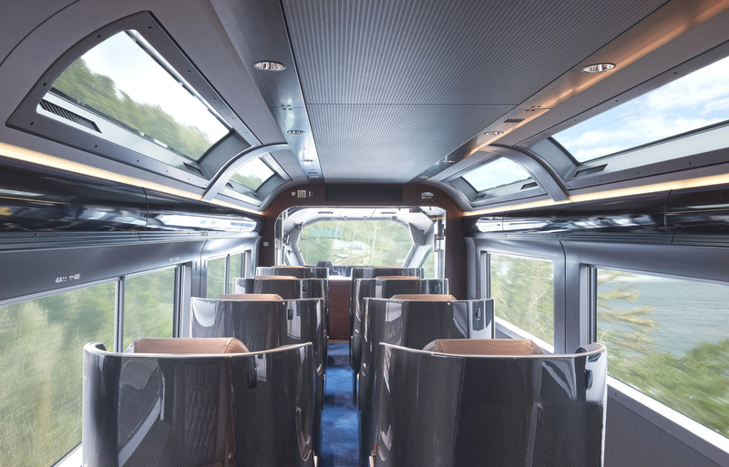 「サフィール踊り子」プレミアムグリーン車