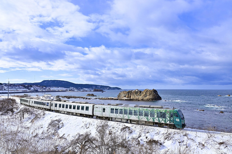 リゾートしらかみ