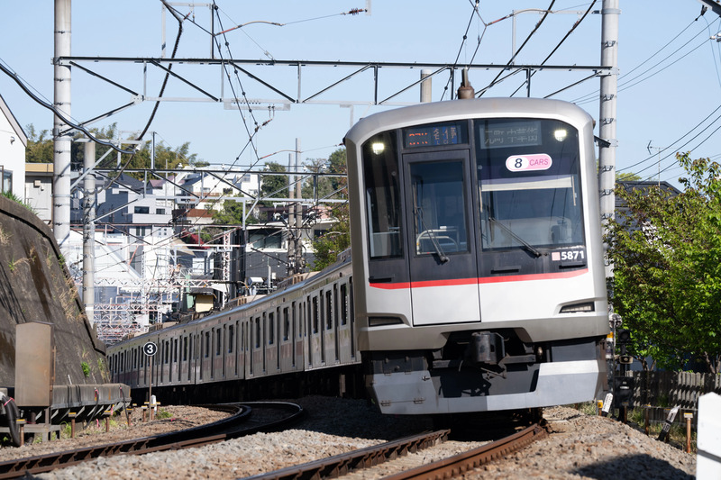 東急東横線を走る5050系