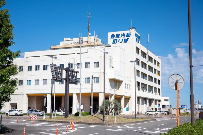 朱鷺メッセからも歩いていける新潟港佐渡汽船ターミナル（画像提供：佐渡汽船株式会社）