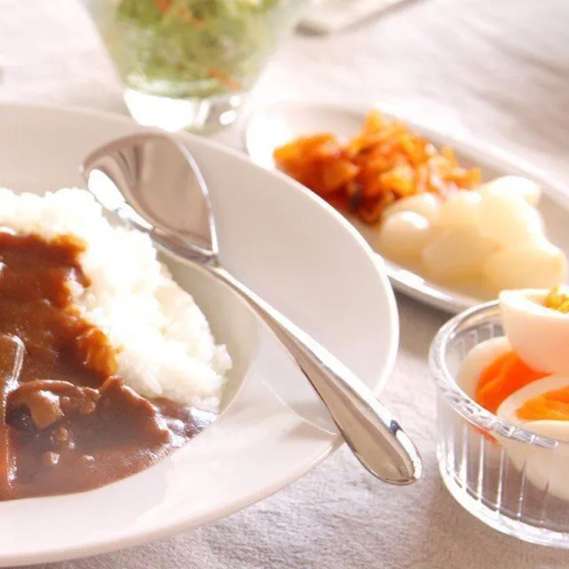 スプーンとカレー