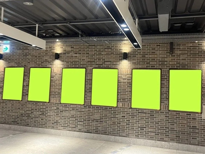 ポスター掲出場所のイメージ(横浜駅)