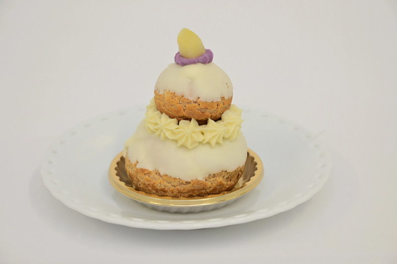 「snow cream puff（スノークリームパフ）」