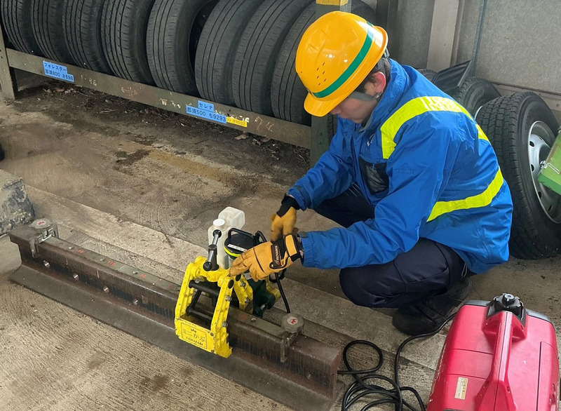 鉄道体験 レール穴あけ体験イメージ