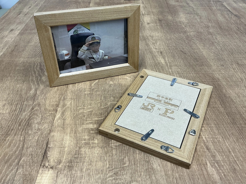 オリジナル写真立てをプレゼント！