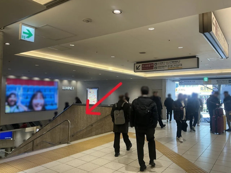 下りのESC・階段2本目