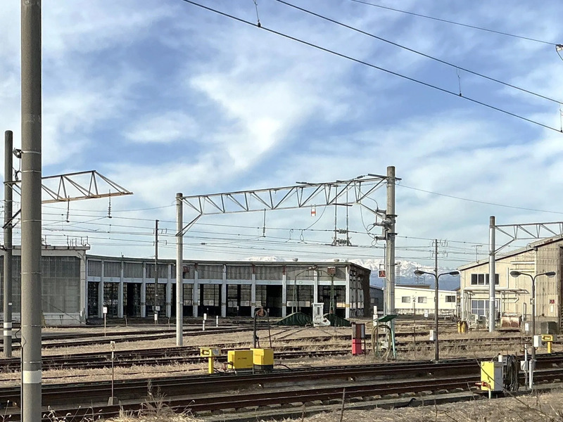 扇形庫と転車台の写真