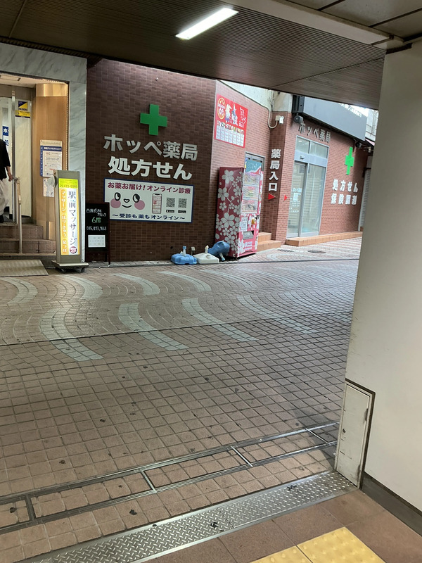 篠原口方面への通路