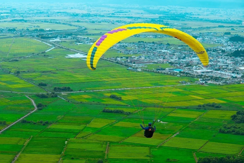 paragliding