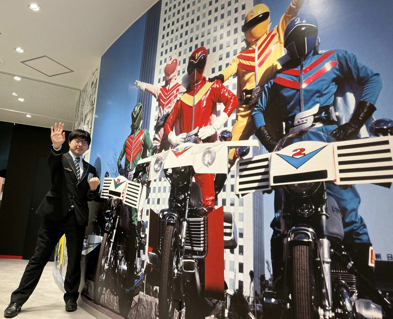 「秘密戦隊ゴレンジャー」と記念撮影