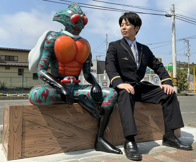 「仮面ライダーアマゾン」モニュメント