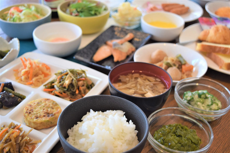 朝食