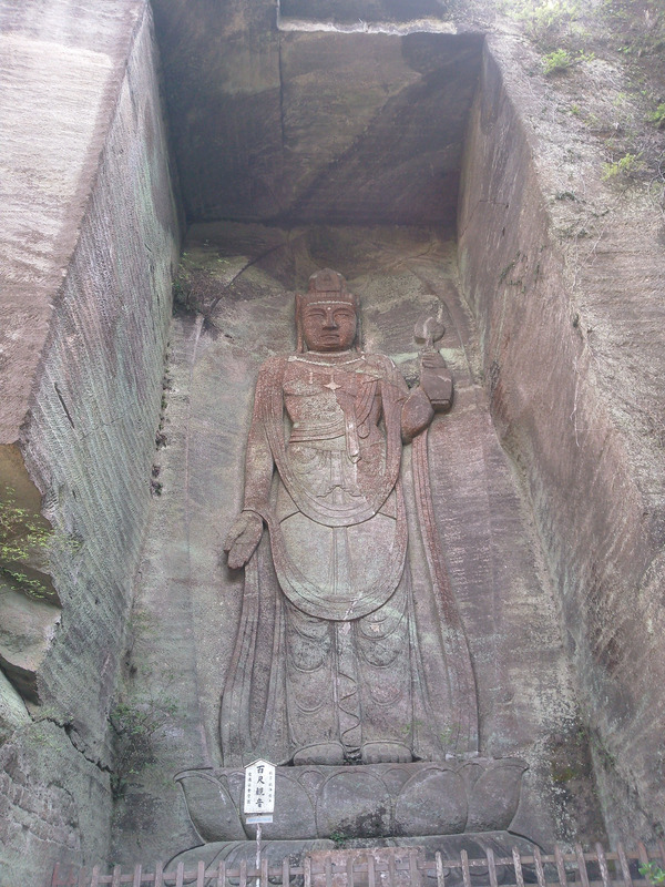 百尺観音