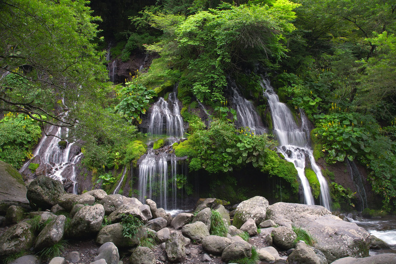 吐竜の滝の風景