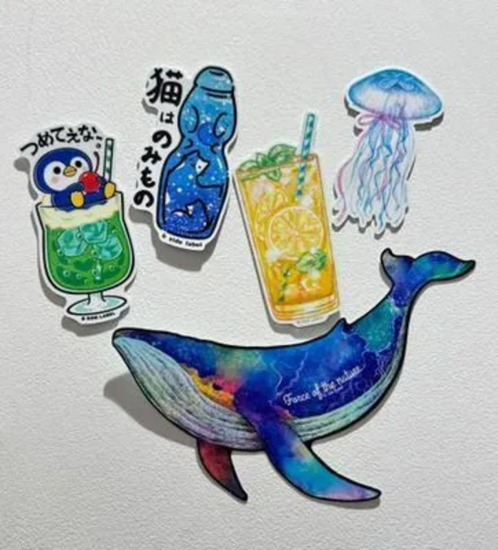 水晶の鉱物標本や江戸風鈴など涼を感じる雑貨