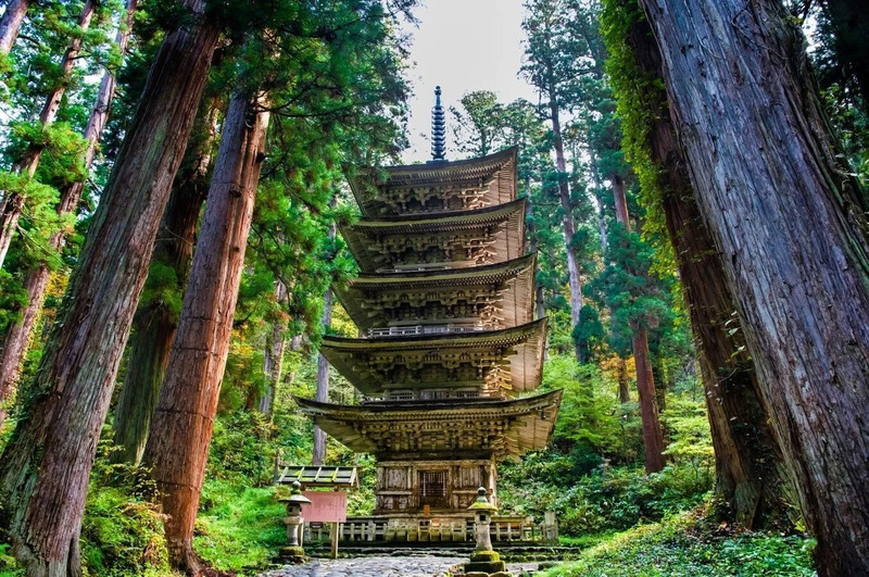 羽黒山五重塔