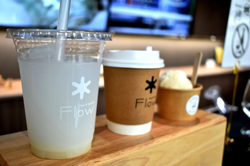 白瀧酒造直売店「shop & taproom Flow